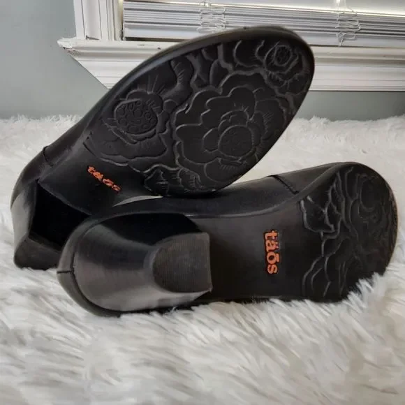 TAOS Shoe Bootie, sz. 7 - Picture 5 of 6